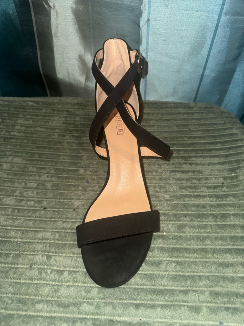 IDIFU Black Ankle Strap Block Heel Sandal - Picture 2 of 5